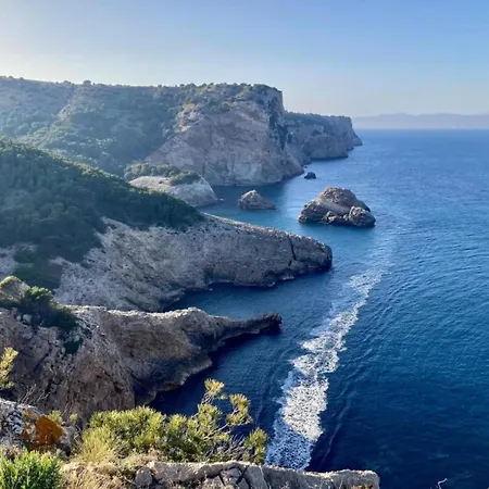On Spanish With Stunning Views * 埃斯塔蒂特