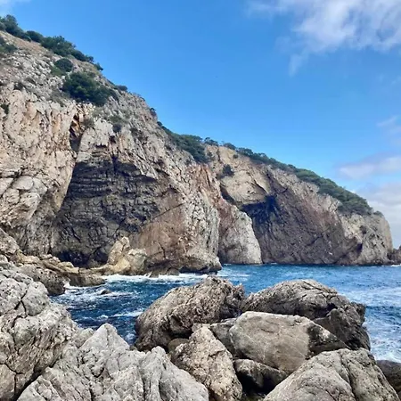 On Spanish With Stunning Views 公寓 埃斯塔蒂特