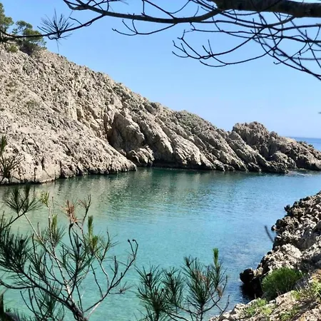 On Spanish With Stunning Views 公寓 *